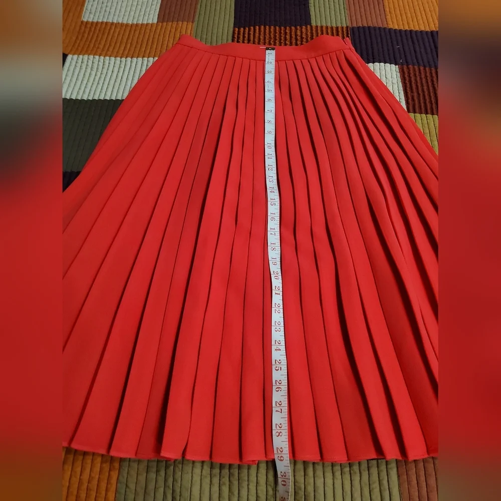 Kate Spade 100% Silk Red Pleated Midi Skirt Size 6